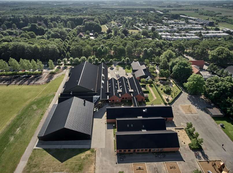 Modernes Outdoor-Outfit, Trælundvej 3, 7400 Herning